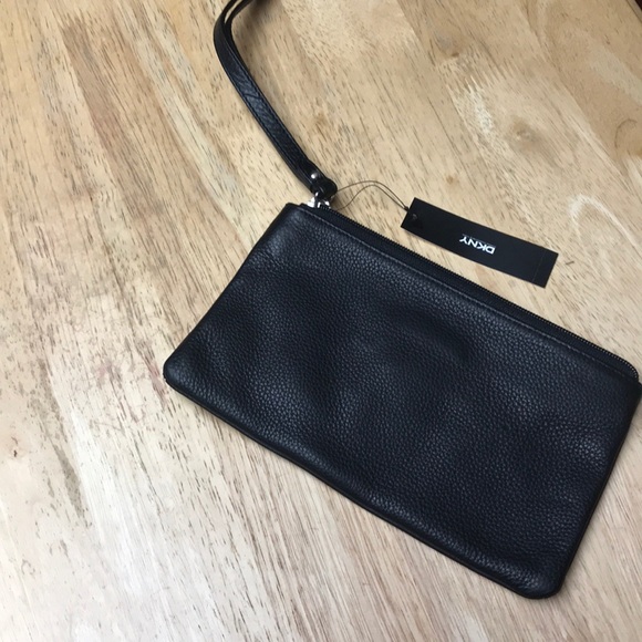 Soft leather wristlet - Picture 3 of 4